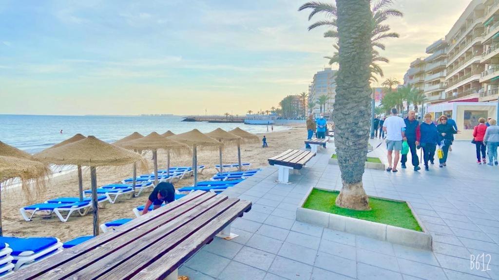 Beautiful Apartment Near Playa De Los Locos Torrevieja Exterior foto